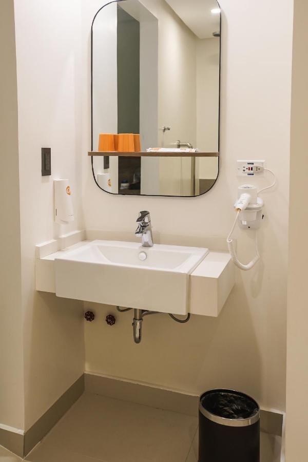 Go Hotels Plus Naga Zewnętrze zdjęcie
